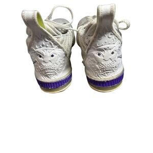Nike LeBron Size 7 Youth Buzz Lightyear 2019 White Purple